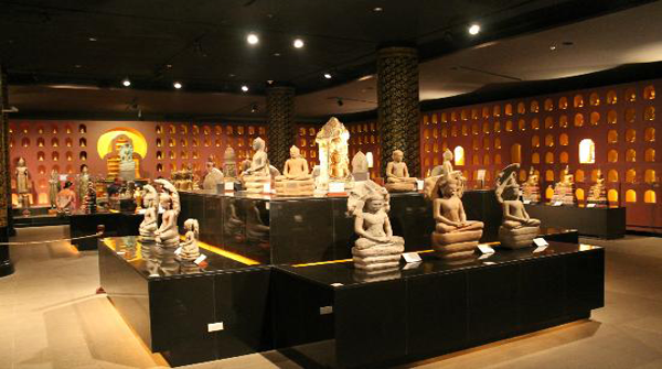 Angkor National Museum